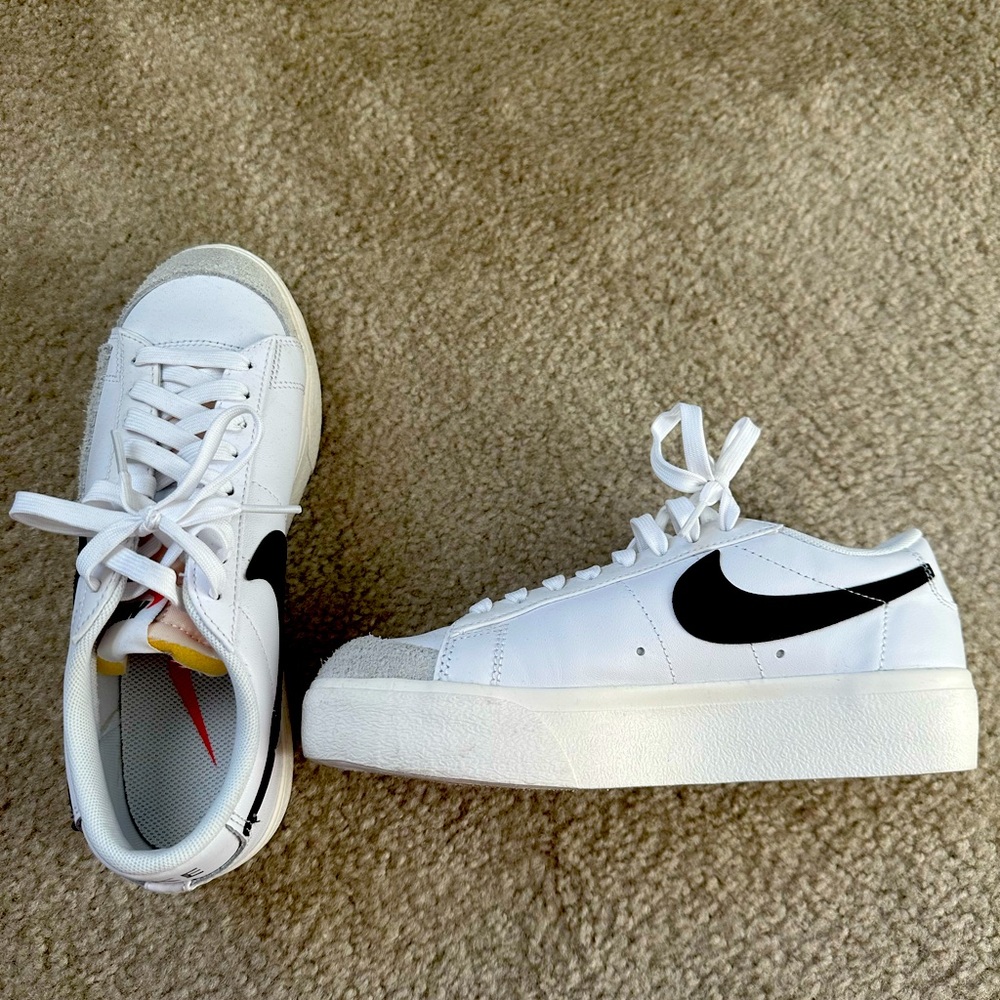 Nike Blazer Low Platform (women’s size 7) *GREAT CONDITION*